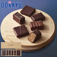 1_1012520210 世界で著名なシェフが手掛けるショコラのお店